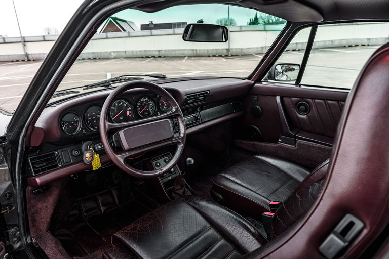 Porsche 911 Carrera 3.2