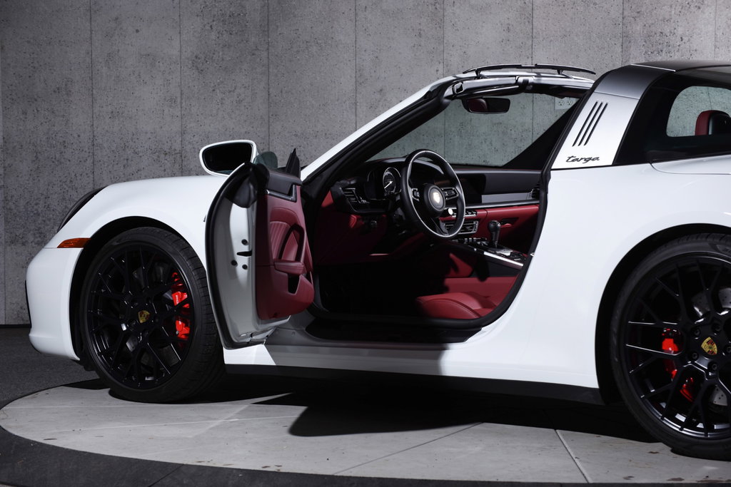 Porsche 992 Targa 4 GTS