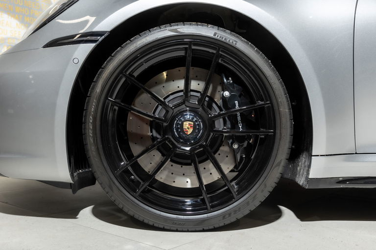 Porsche 992 Targa 4 GTS