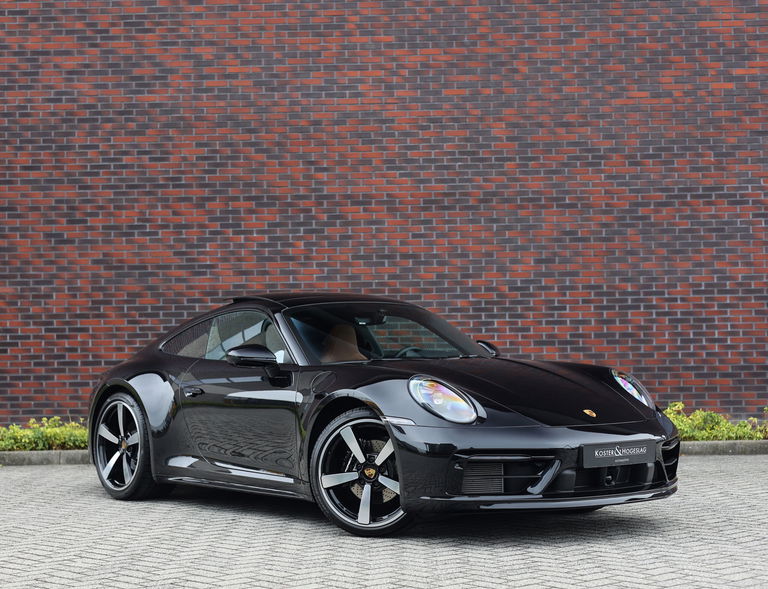 Porsche 992 Carrera
