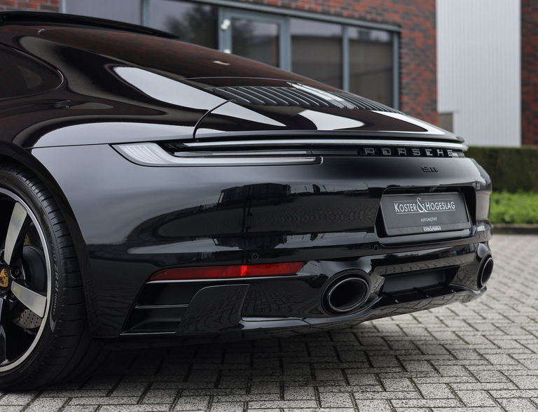 Porsche 992 Carrera