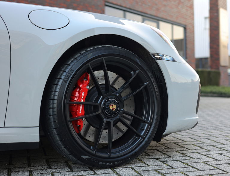 Porsche 992 Targa 4 GTS