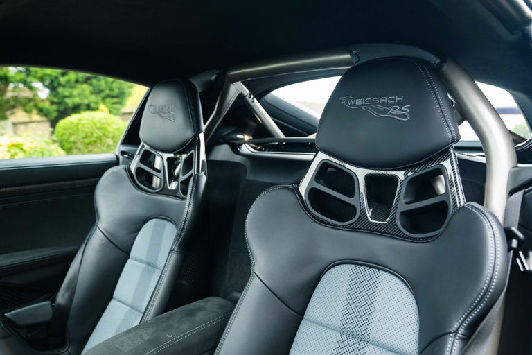 Porsche 718 Cayman GT4 RS