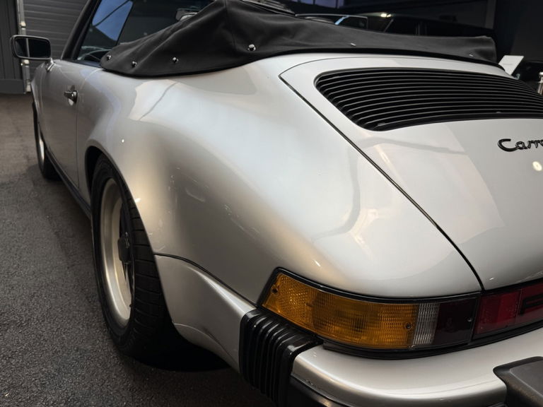 Porsche 911 Carrera 3.2 (US)