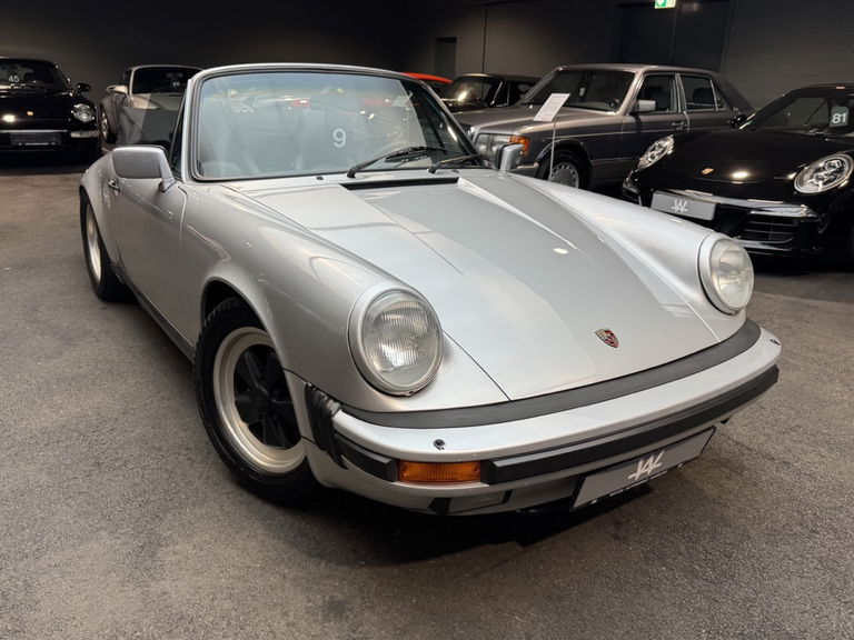 Porsche 911 Carrera 3.2 (US)