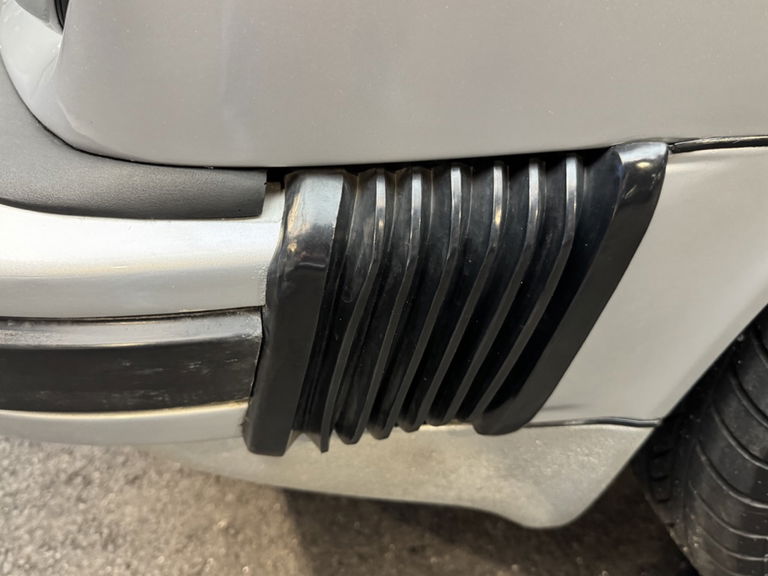 Porsche 911 Carrera 3.2 (US)