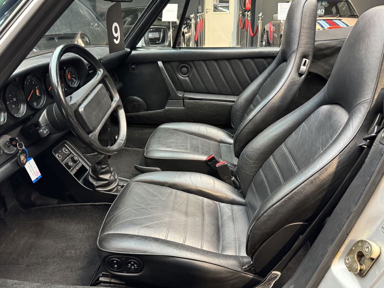 Porsche 911 Carrera 3.2 (US)