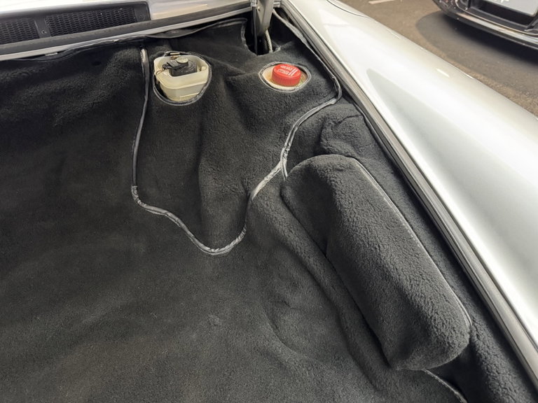 Porsche 911 Carrera 3.2 (US)