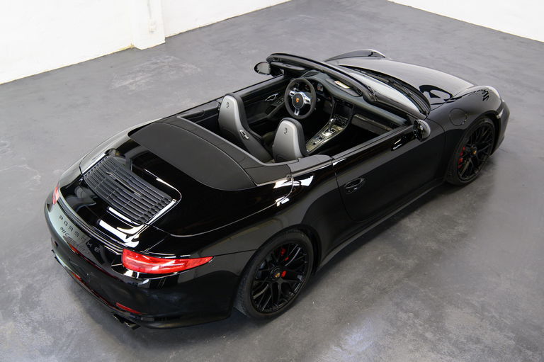 Porsche 991 Carrera GTS