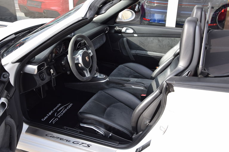 Porsche 997.2 Carrera GTS