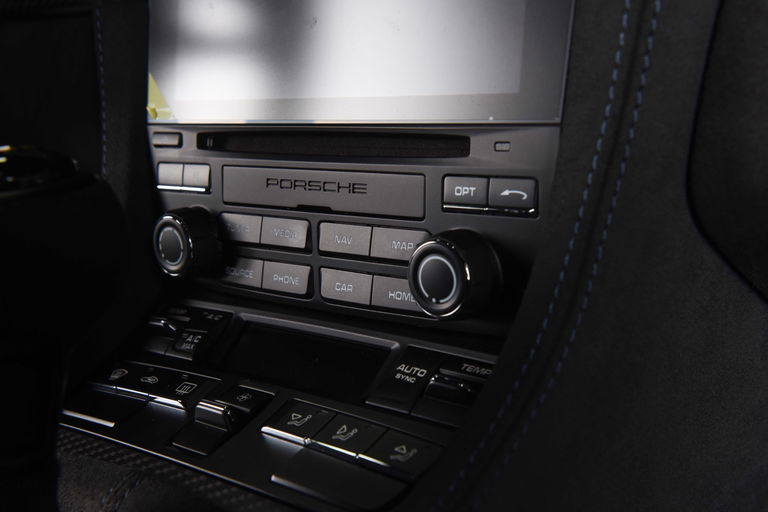 Porsche 718 Cayman GT4 RS