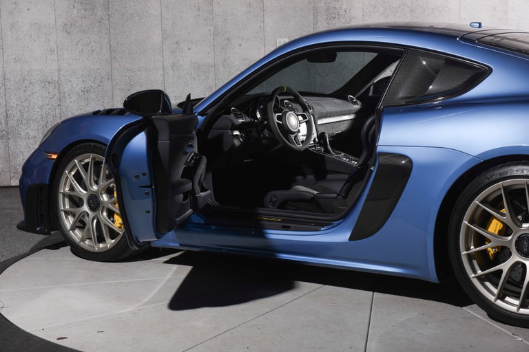 Porsche 718 Cayman GT4 RS