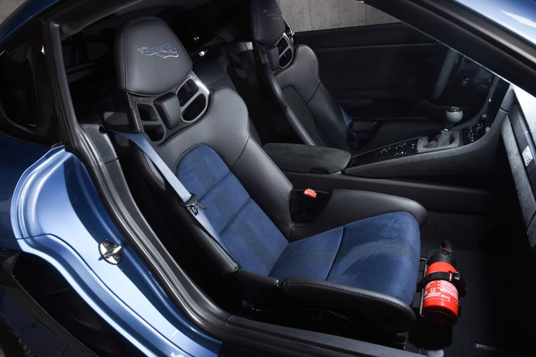 Porsche 718 Cayman GT4 RS