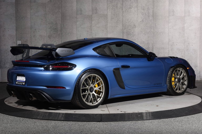 Porsche 718 Cayman GT4 RS
