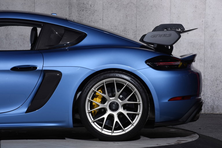 Porsche 718 Cayman GT4 RS