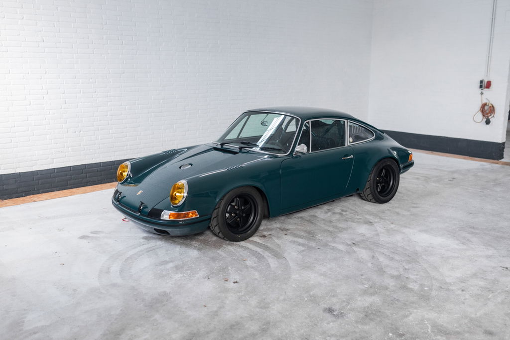 Porsche 911 Backdate