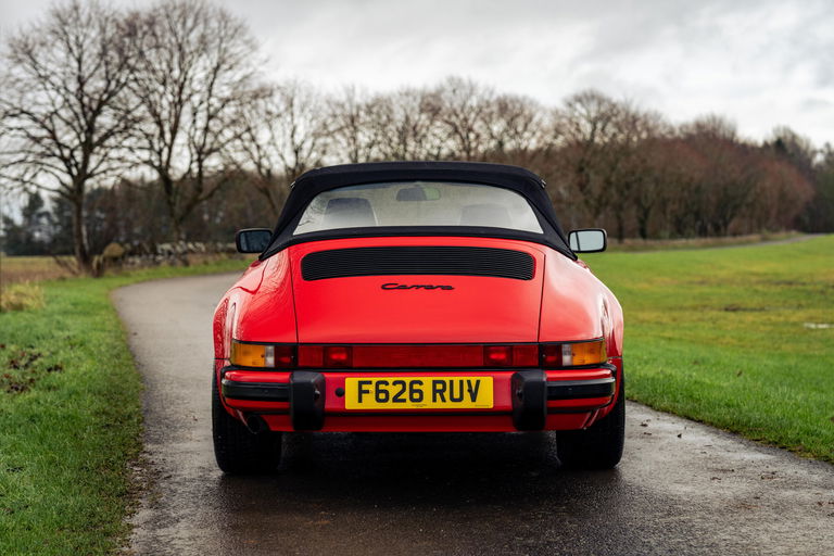 Porsche 911 Carrera 3.2