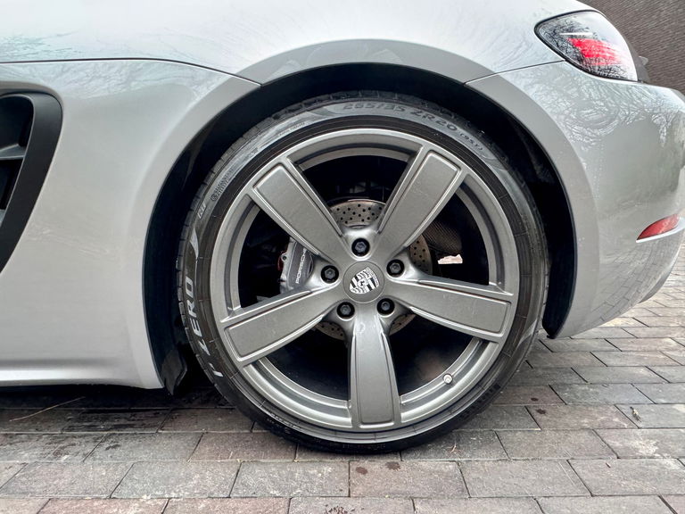 Porsche 718 Boxster T