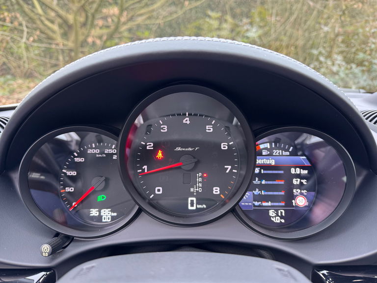 Porsche 718 Boxster T