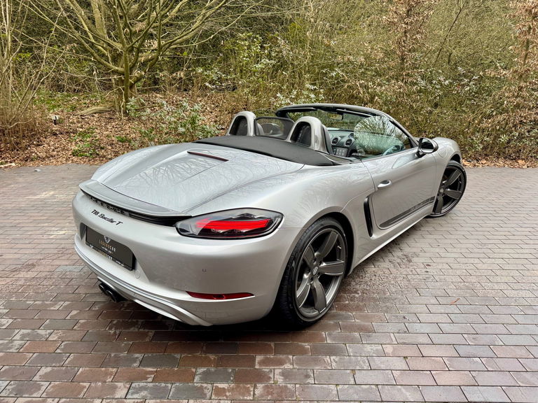 Porsche 718 Boxster T