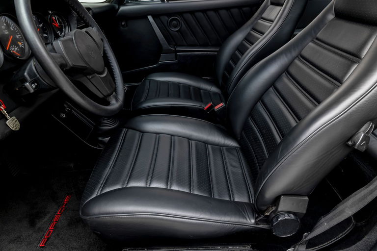 Porsche 911 Turbo 3.3 (US)