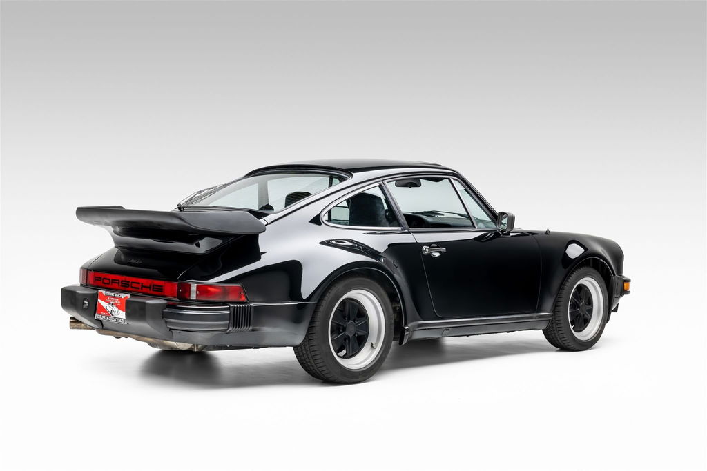 Porsche 911 Turbo 3.3 (US)
