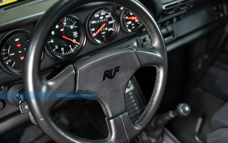 Porsche RUF CTR “Yellowbird”