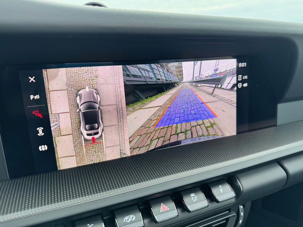 Porsche 992 Carrera 4 GTS