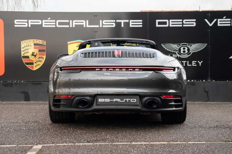 Porsche 992 Carrera 4S