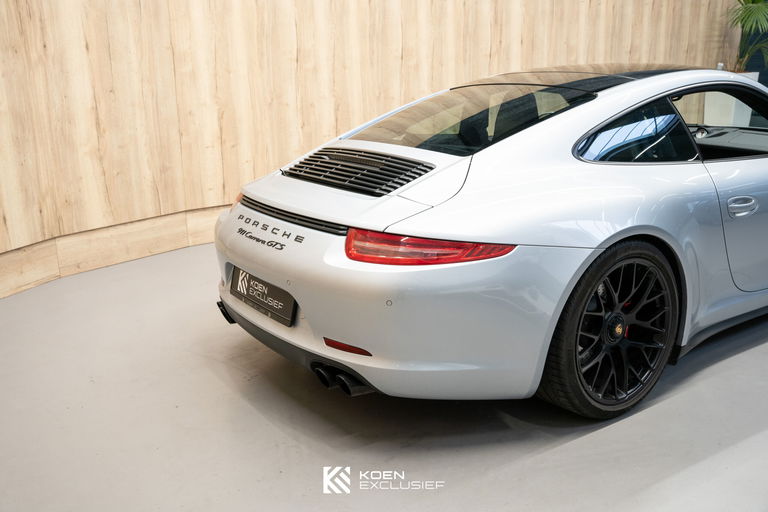 Porsche 991 Carrera GTS