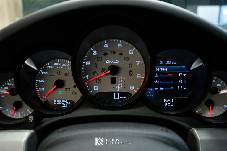 Porsche 991 Carrera GTS