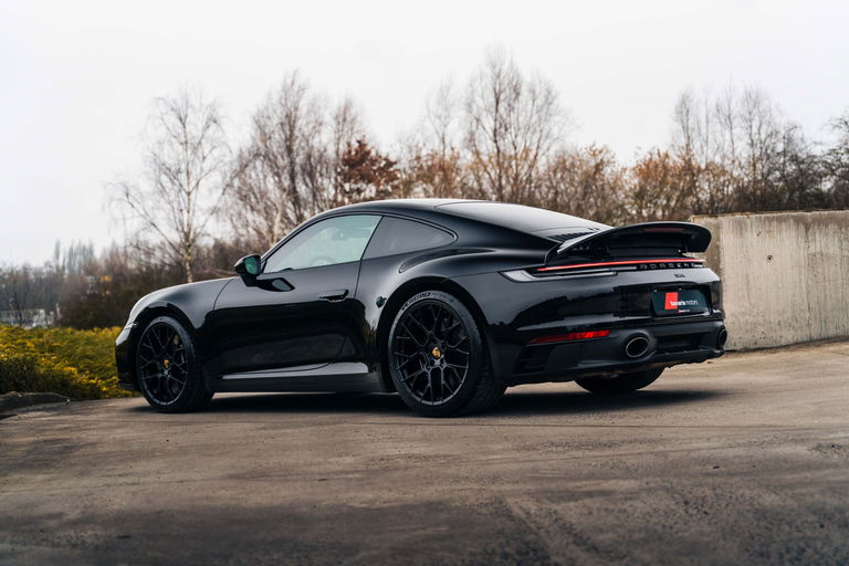 Porsche 992 Carrera GTS