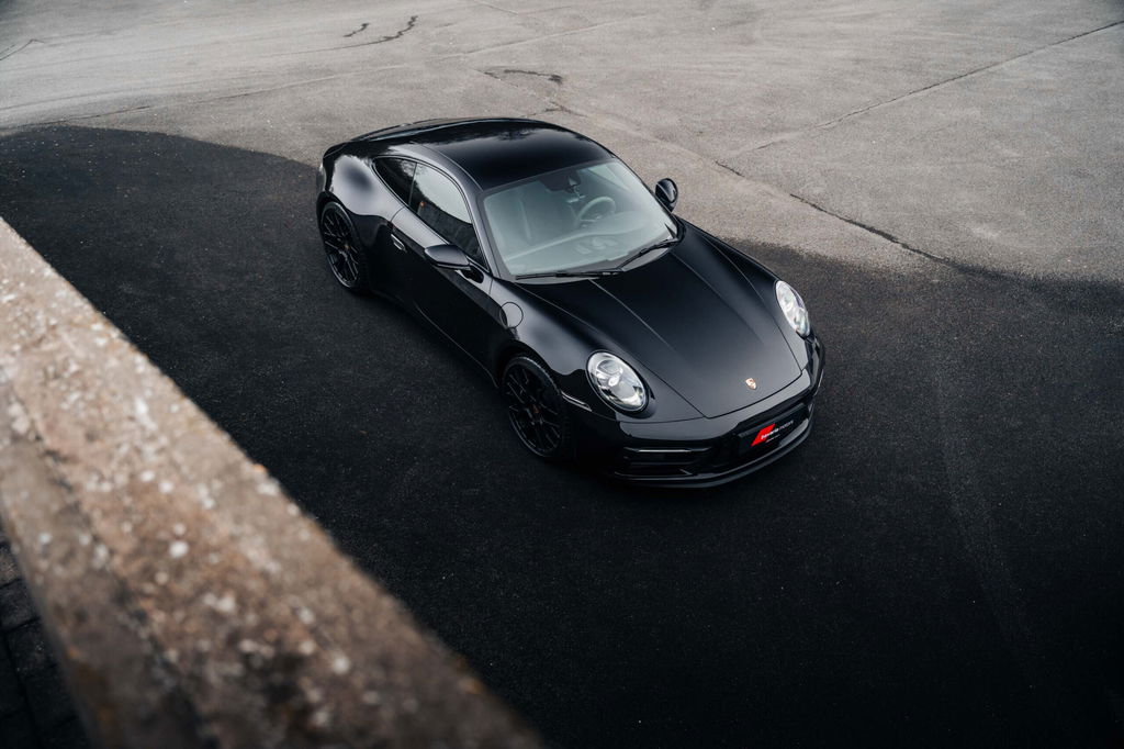 Porsche 992 Carrera GTS