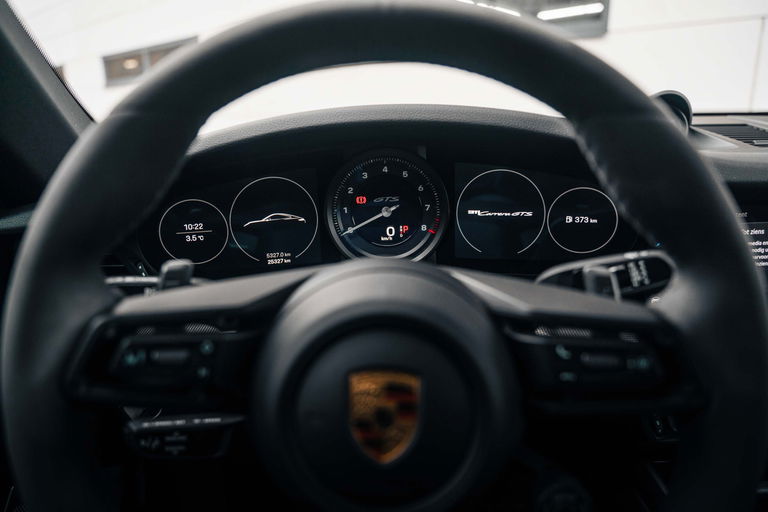 Porsche 992 Carrera GTS