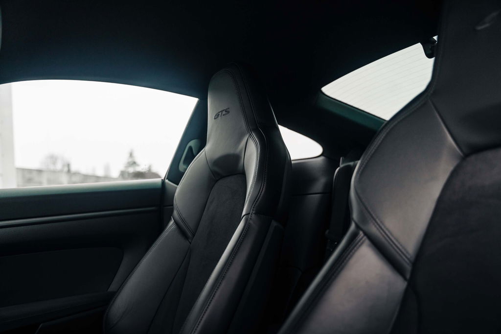 Porsche 992 Carrera GTS