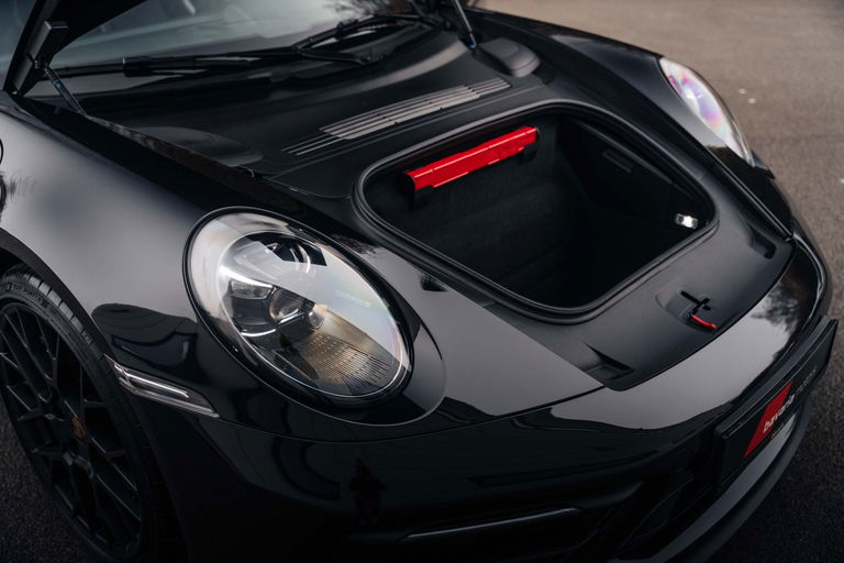 Porsche 992 Carrera GTS