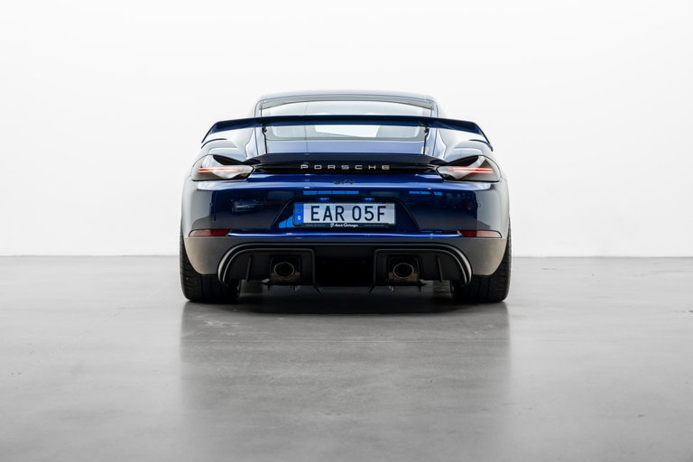 Porsche 718 Cayman GT4