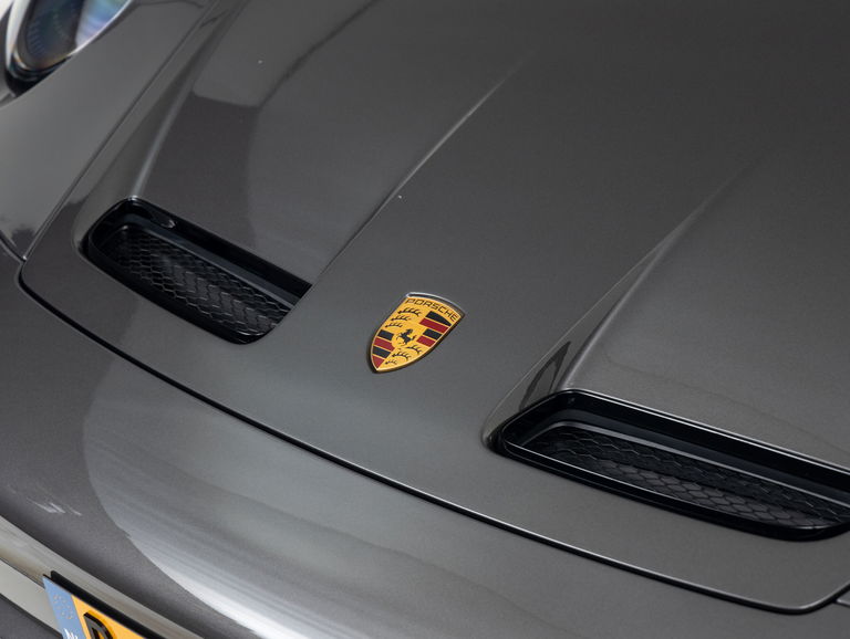 Porsche 992 GT3 Touring