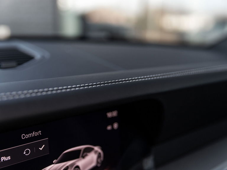 Porsche 992.2 Carrera