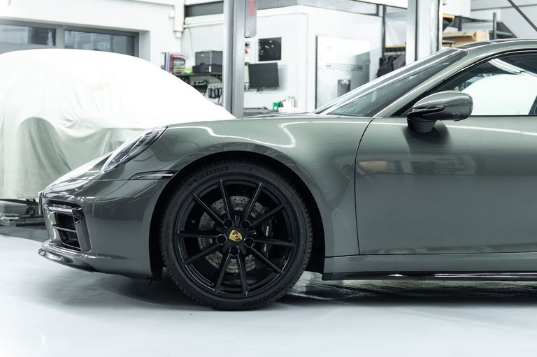 Porsche 992 Carrera 4S