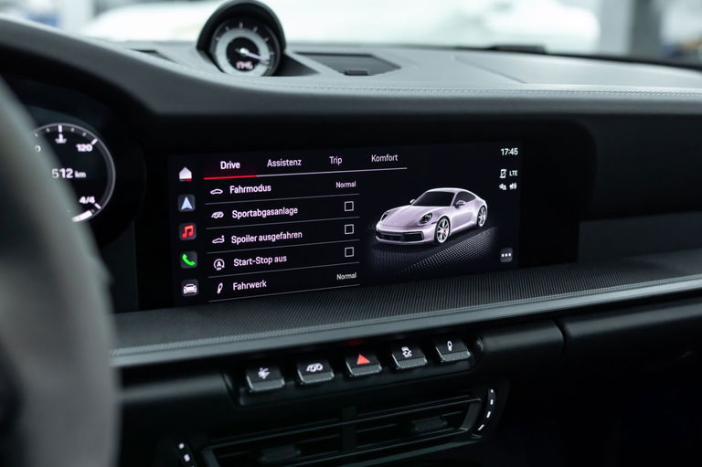 Porsche 992 Carrera 4S