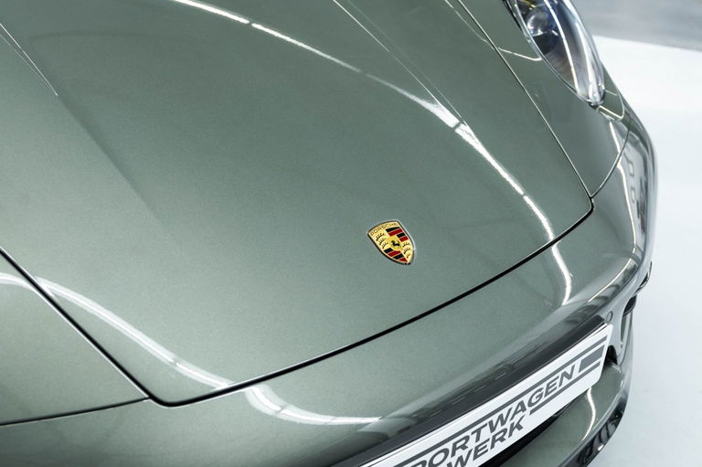 Porsche 992 Carrera 4S