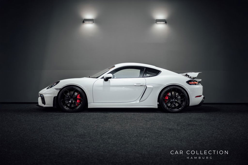Porsche 718 Cayman GT4