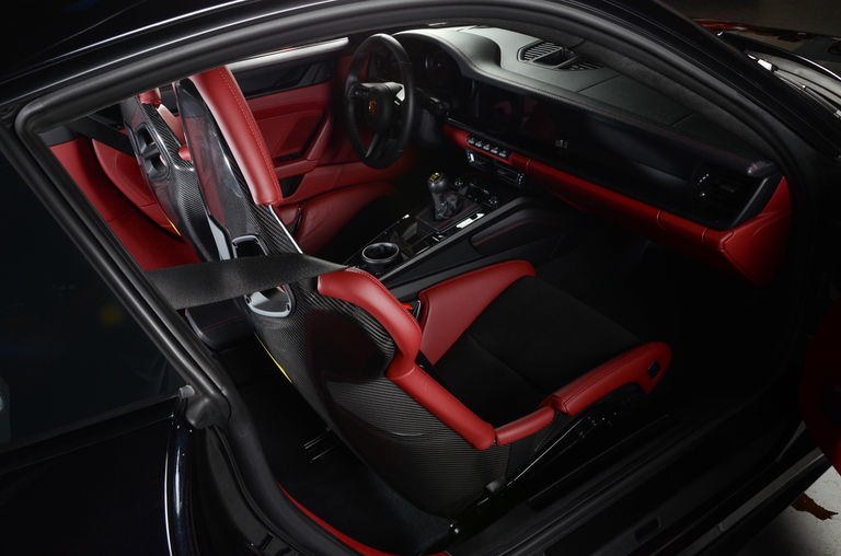 Porsche 992 GT3 Touring