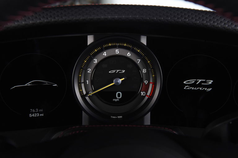 Porsche 992 GT3 Touring