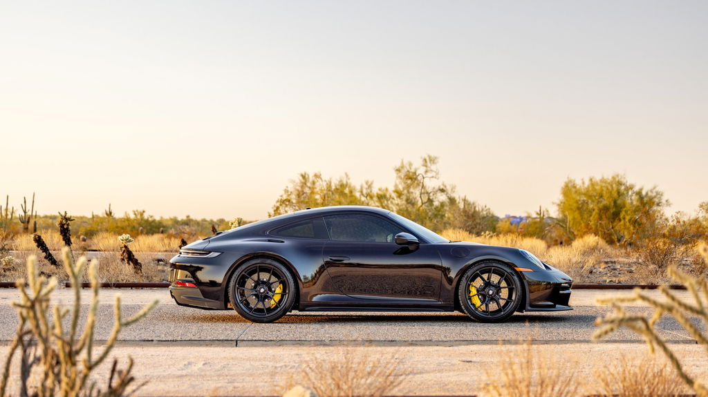 Porsche 992 GT3 Touring
