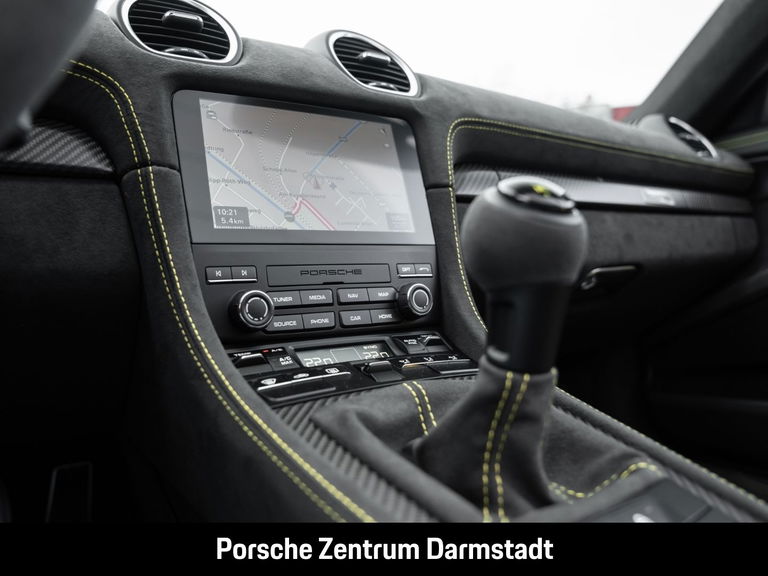 Porsche 718 Spyder RS