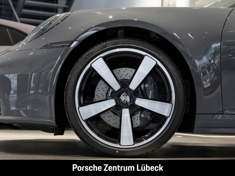 Porsche 992.2 Carrera