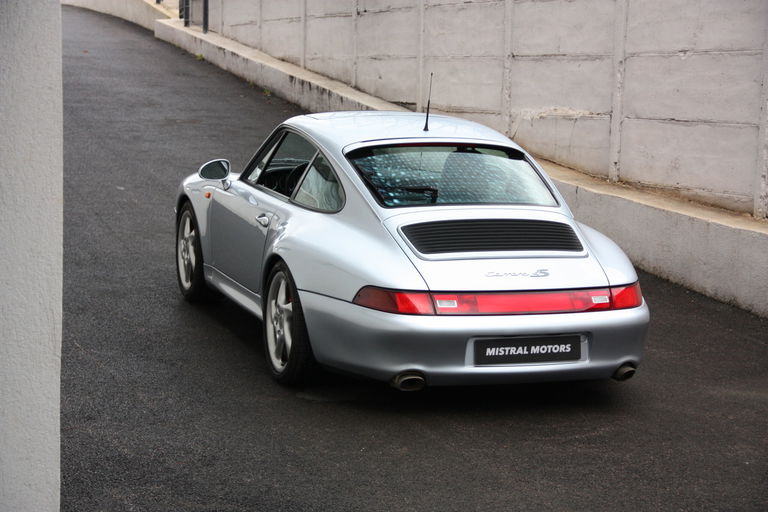 Porsche 993 Carrera 4S