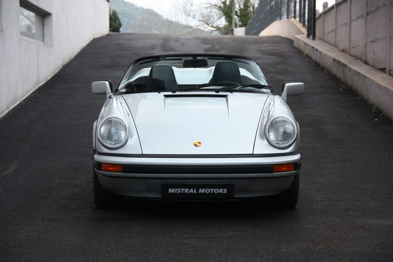 Porsche 911 Carrera 3.2 Speedster